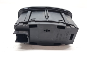 Ford Focus (2018–2026) Headlight switch H1BT130061AE - 3