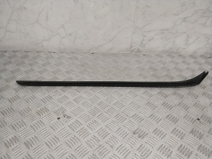AUDI e-tron SUV (2018–2026) Windshield pillar outer molding 4KE854327 - 2