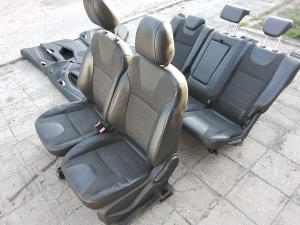 Innenraum und seine Teile - CV44S23903BL1FXY