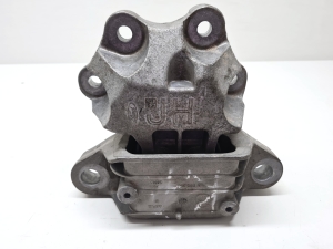 Ford Focus (2018–2026) Engine mount JX617M121HD - 3