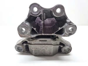 Ford Focus (2018–2026) Engine mount JX617M121HD - 4