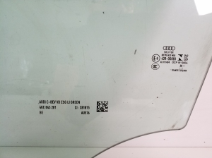 AUDI e-tron SUV (2018–2026) Esiukse klaas 4KE845201 - 3
