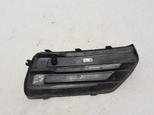 VOLVO XC90 (2015–2024) Front bumper lower grille 31663512 - 4
