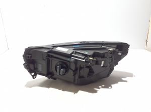 VOLVO XC40 (2017–2026) Headlight 32140412 - 2