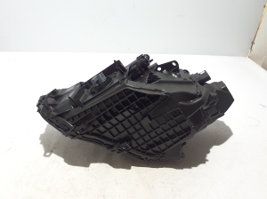 VOLVO XC40 (2017–2026) Headlight 32140412 - 4