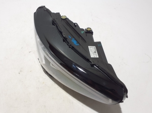 VOLVO XC40 (2017–2026) Headlight 32140412 - 5