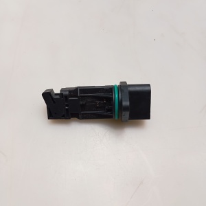 Volkswagen Passat B6 (2005–2010) Luftmassenmesser F00C2G2055 - 5