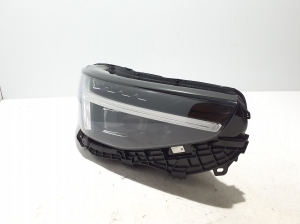 VOLVO XC40 (2017–2026) Esituli 32392325 - 2