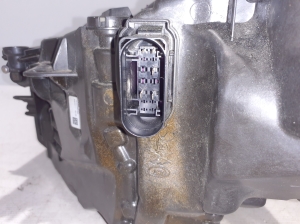 VOLVO XC40 (2017–2026) Esituli 32392325 - 5