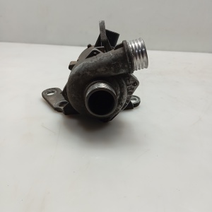 Pompe à eau auxiliaire - 7586928