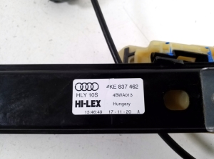 AUDI e-tron SUV (2018–2026) Priekšējo durvju logu pacēlājs un tā daļas 4KE837462 - 2