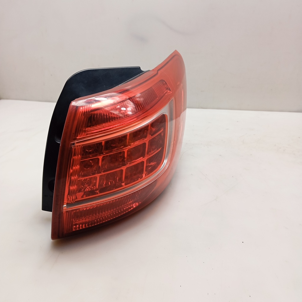 Kia Sportage (2010–2016) Eckleuchte hinten 924023W010