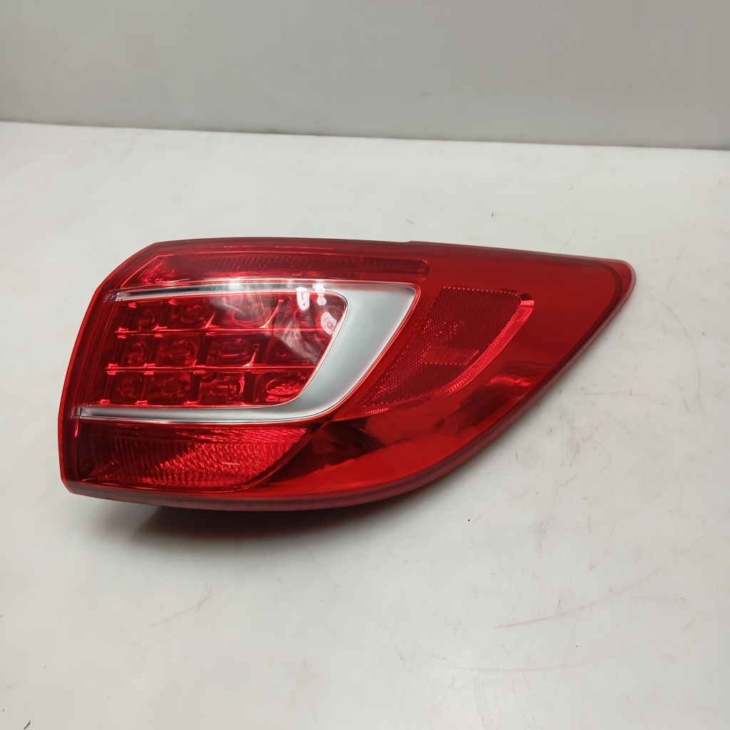 Kia Sportage (2010–2016) Eckleuchte hinten 924023W010 Kia Sportage (2010–2016) Eckleuchte hinten 924023W010