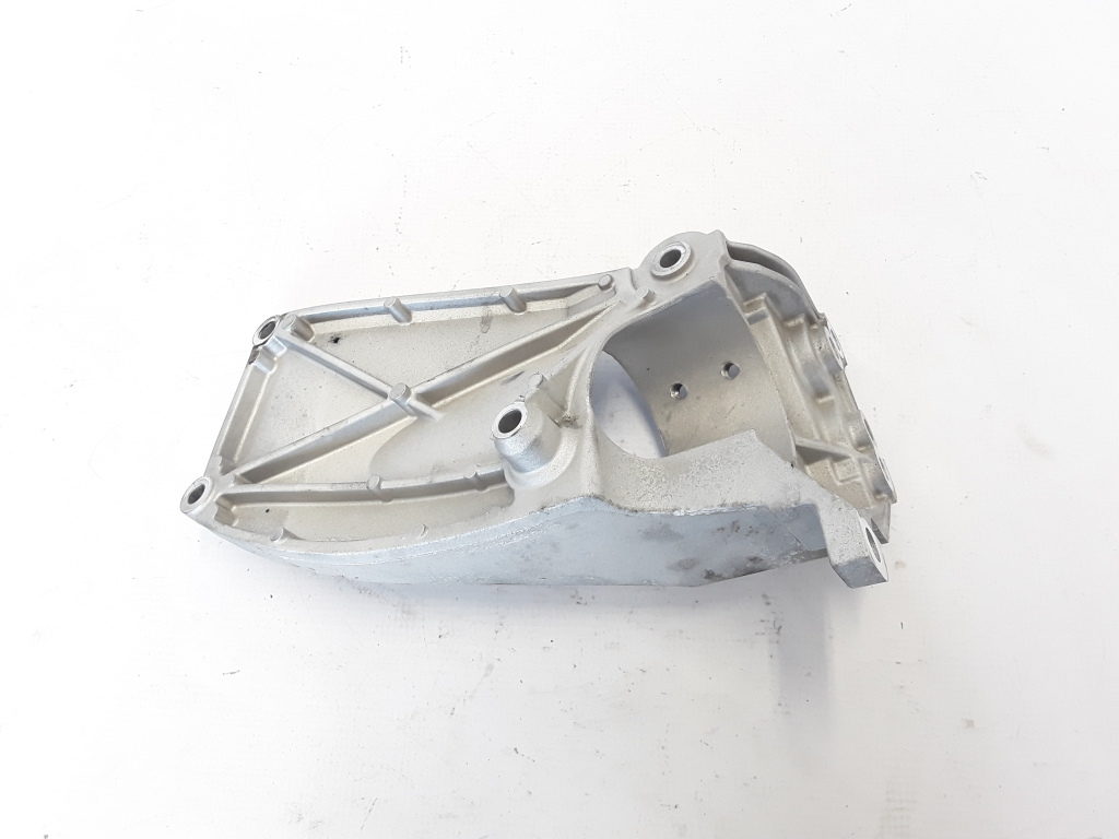 VOLVO XC60 1 generation (2008-2017) Exhaust Hanger Bracket 31370633 21091680