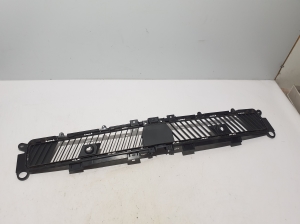   Front bumper lower grille  - 622546102R 