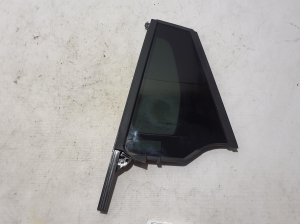 Rear door quarter glass - A2477301702