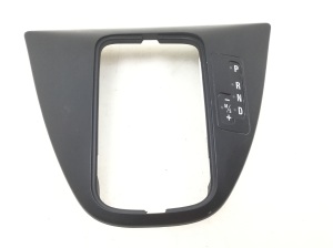 Gear lever trim - 8245924
