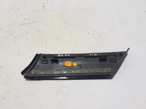 RENAULT 5- I (2024–2026) Rear quarter window outer molding 833815780R - 2