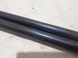 RENAULT 5- I (2024–2026) Trunk lid strut 904510569R - 3