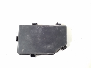   Front fuse box cover  - 4KE937124 