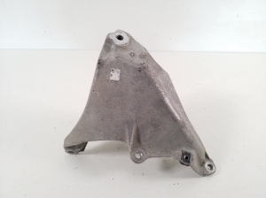   Engine bracket  - 4KE199307M 