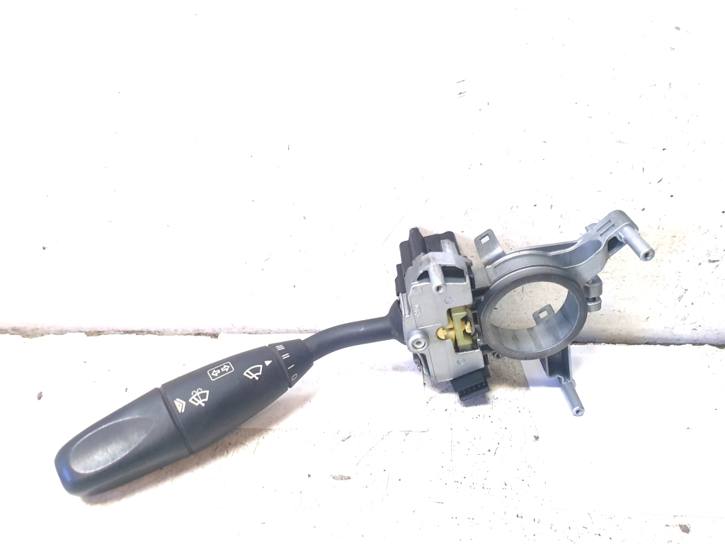 Mercedes Benz Sprinter /906/ (2006–2018) Suunatulede lüliti A9065450310 Mercedes Benz Sprinter /906/ (2006–2018) Suunatulede lüliti A9065450310