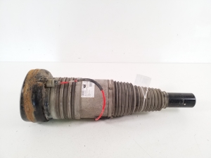   Stoßdämpfer vorne  - 4KE616039E 