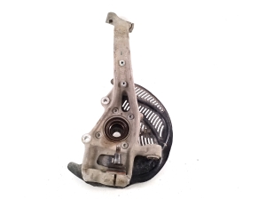 AUDI e-tron SUV (2018–2026) Front wheel hub 4M0407559 - 4