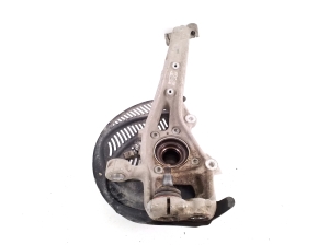 AUDI e-tron SUV (2018–2026) Front wheel hub 4M0407560 - 3