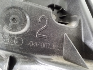 AUDI e-tron SUV (2018–2026) Rear bumper bracket 4KE807365 - 3