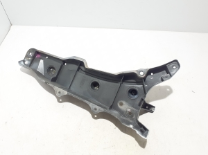 VOLVO XC90 (2015–2024) Front fender bracket 31391777 - 2