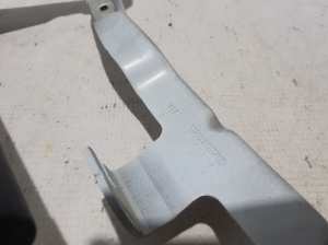 VOLVO XC90 (2015–2024) Hood hinge 31352879 - 2