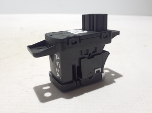 RENAULT 5- I (2024–2026) Parking brake switch 251751298R - 4
