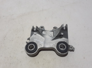 Engine bracket - 112219123R