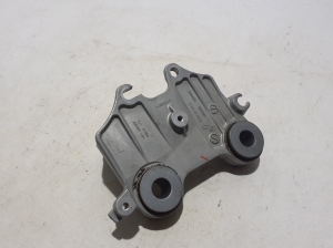 RENAULT 5- I (2024–2026) Engine bracket 112219123R - 4