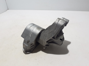 RENAULT 5- I (2024–2026) Engine bracket 112337845R - 3