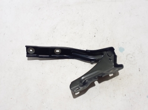 Hood hinge - 654018989R