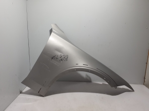Front fender - 32277178