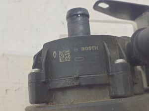 Auxiliary water pump - 210109440R
