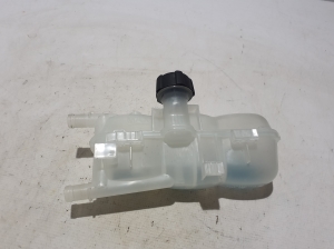 RENAULT 5- I (2024–2026) Coolant reservoir 217118965R - 3