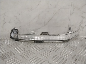 Side mirror turn signal - 11B949102