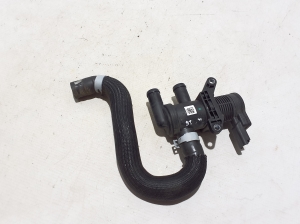 Auxiliary water pump - 212303402R