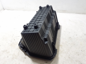 AUDI e-tron SUV (2018–2026) Storage box under the hood 4KE863362B - 5