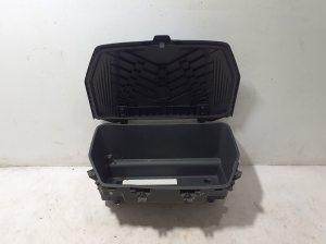   Storage box under the hood  - 4KE863362B 