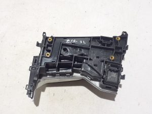 AUDI e-tron SUV (2018–2026) Käiguvahetuse mehhanism 4KL713041A - 4