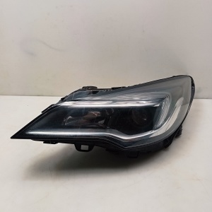 Opel Astra K (2015–2021) Scheinwerfer vorne 7961300003 - 2