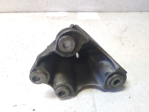 Volkswagen Touareg I (2002–2010) Engine bracket 7L6199307A - 5