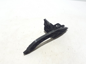 AUDI e-tron SUV (2018–2026) Front bumper bracket 4KE807135 - 2
