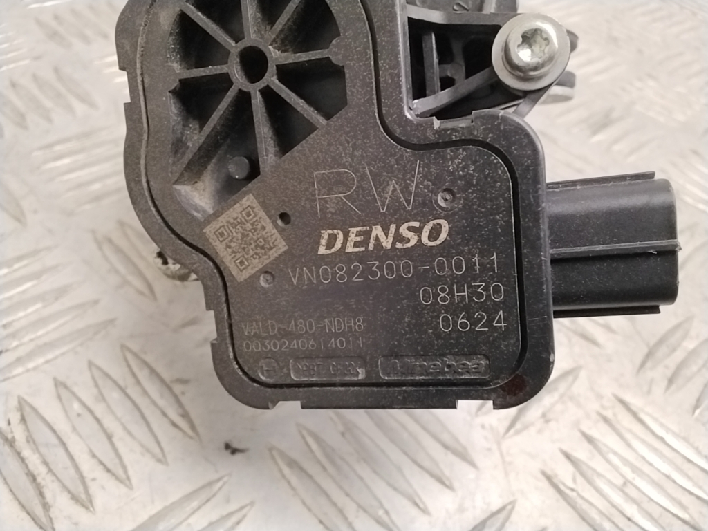TOYOTA bZ4X I (2022–2026) Auxiliary water pump VN0823000011 TOYOTA bZ4X I (2022–2026) Auxiliary water pump VN0823000011