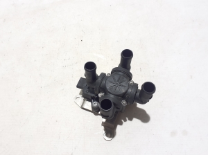 Auxiliary water pump - 4KE963375P